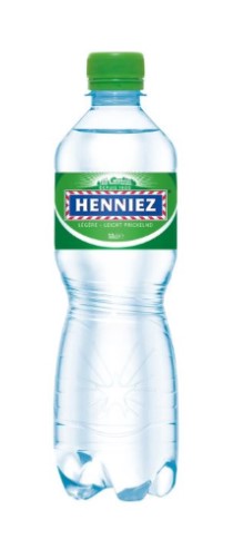 Henniez grün mit wenig CO2 PET